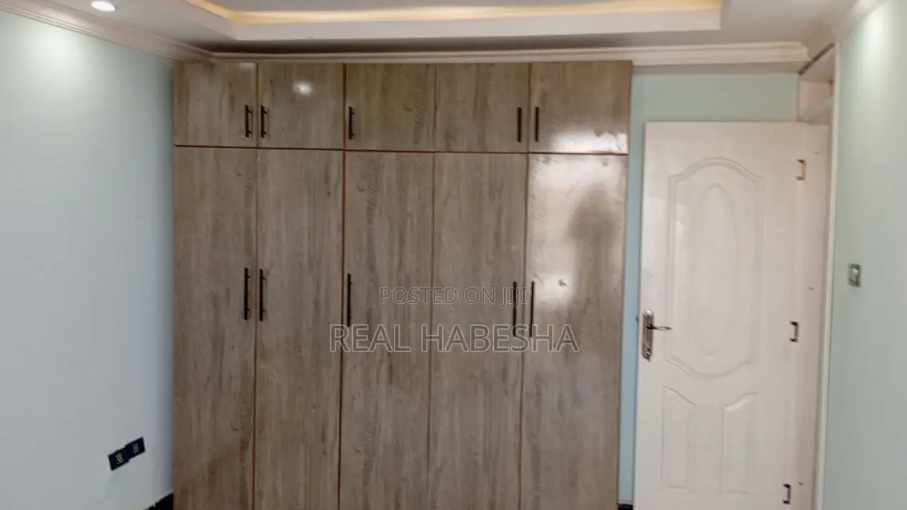 2bdrm Apartment in 40/60, Bole for sale