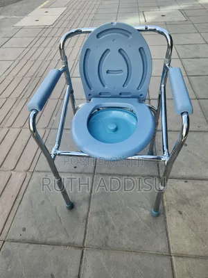 Photo - Commode Chair亇我toilet Chair𡯁夊commode Chair危亡commode Chair亇了commode