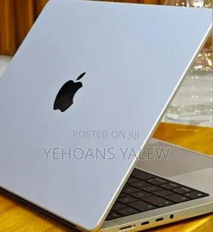 New Laptop Apple MacBook Pro M1 16GB Apple M1 Pro SSD 512GB