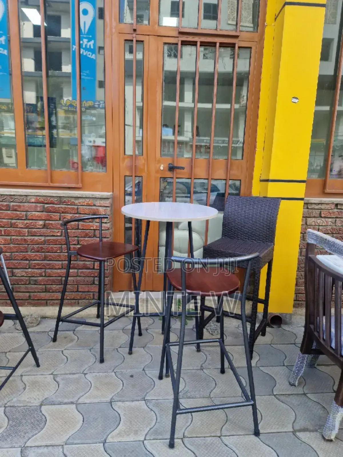 ለመዋኛ ገንዳ እና ለባር ና ሬስቶራንቶች