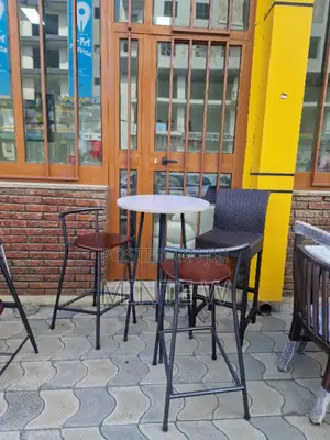 ለመዋኛ ገንዳ እና ለባር ና ሬስቶራንቶች