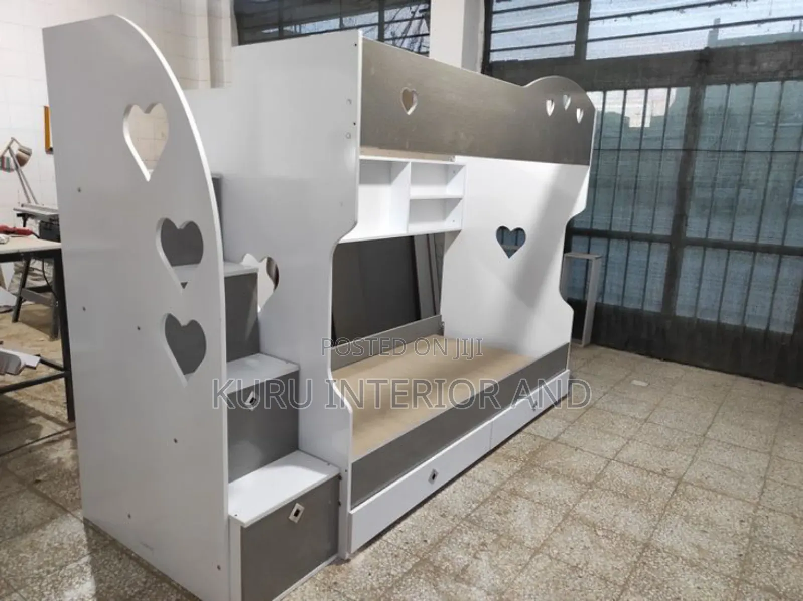 Modren Unique Bunk Bed (ተደራራቢ አልጋ)