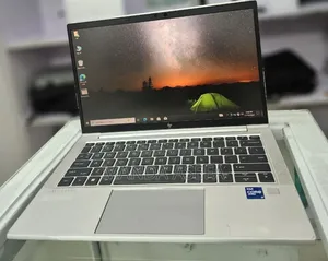 New Laptop HP EliteBook 830 G8 16GB Intel Core I7 SSD 512GB