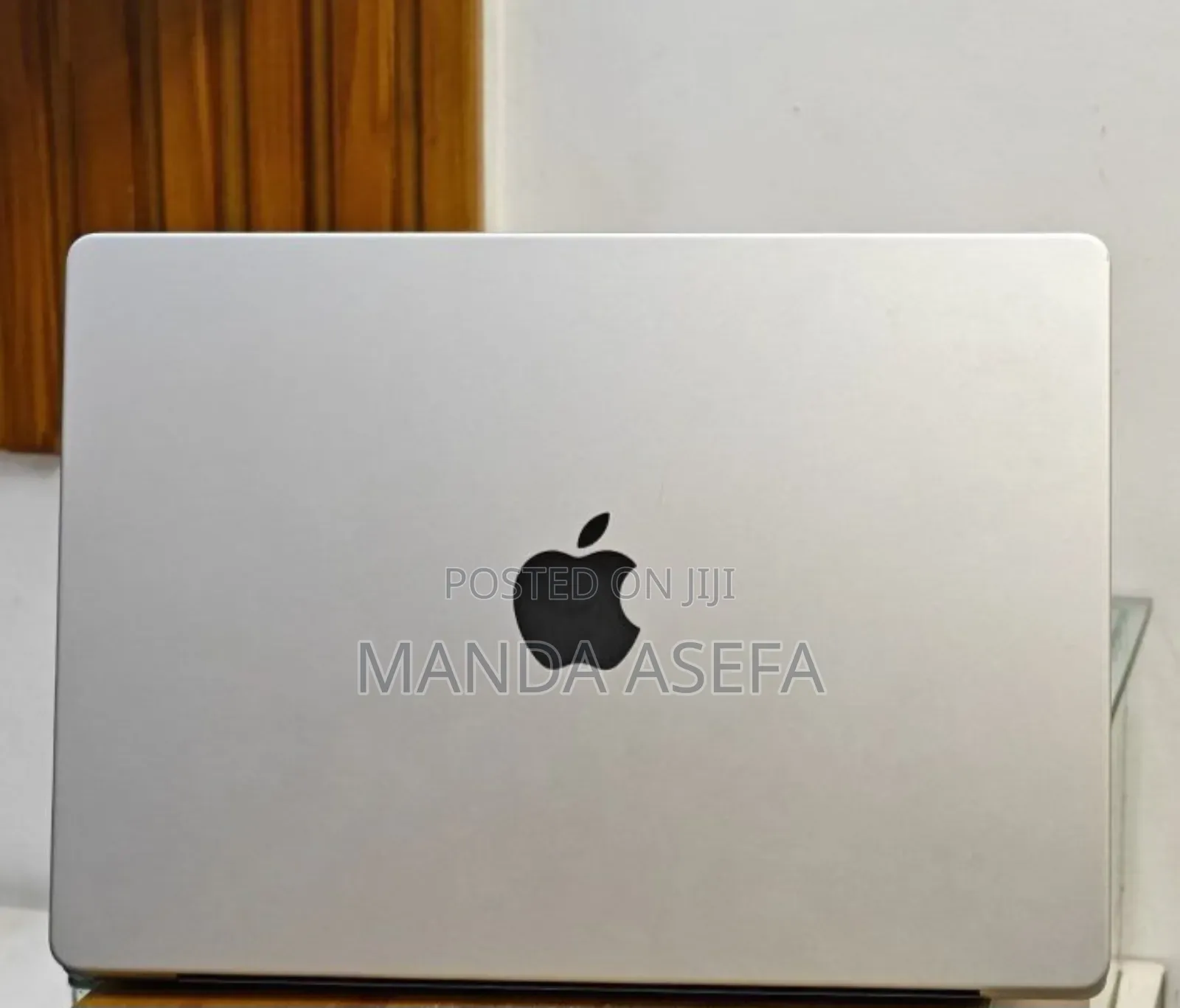 New Laptop Apple MacBook Pro M1 16GB Apple M1 Pro SSD 512GB