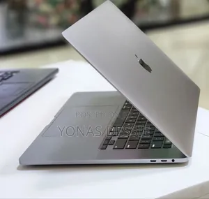 New Laptop Apple MacBook Pro 2019 32GB Intel Core I9 SSD 1T