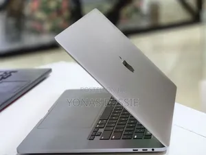 New Laptop Apple MacBook Pro 2019 32GB Intel Core I9 SSD 1T