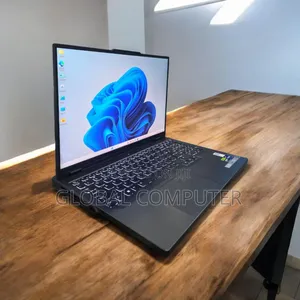 Photo - New Laptop Lenovo Legion Y740 32GB Intel Core I9 SSD 1T