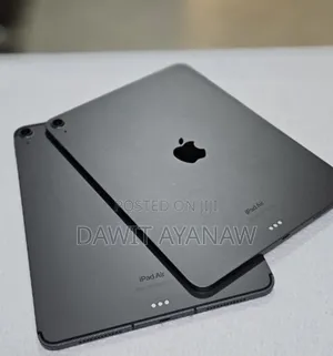 Photo - New Apple iPad Air 64 GB Silver