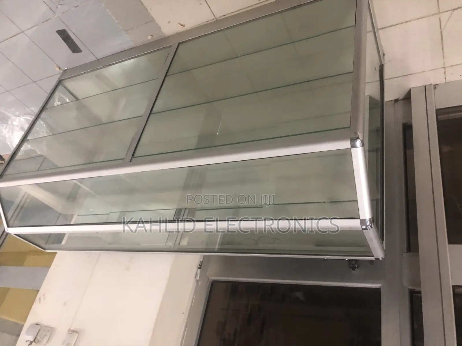 25,500 በ አሪፍ ዋጋ የአልሙኒየም ዲስፕለይ Glass Almuniyem Displays 1.50 Meters