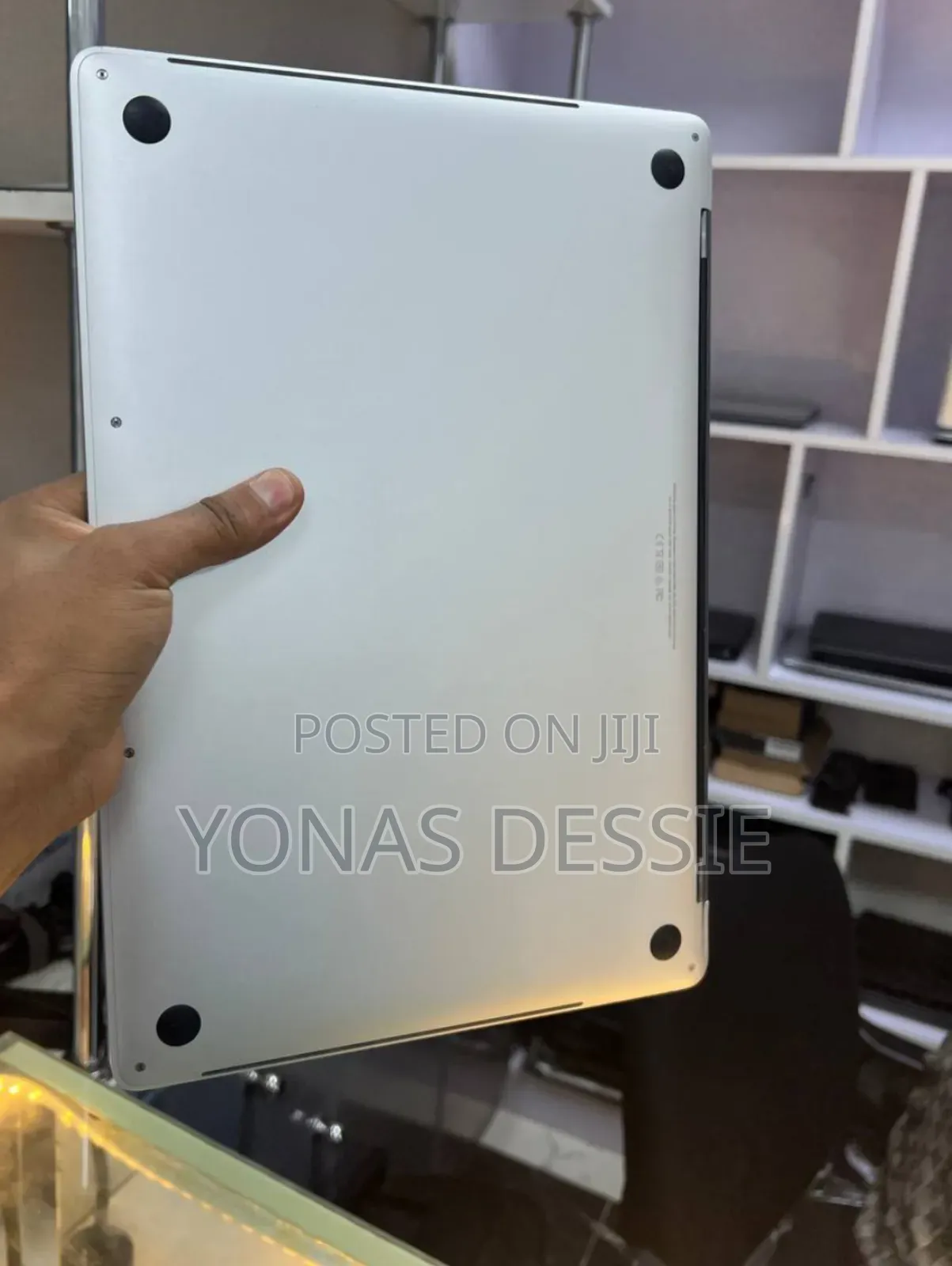 New Laptop Apple MacBook Pro 2019 32GB Intel Core I9 SSD 512GB