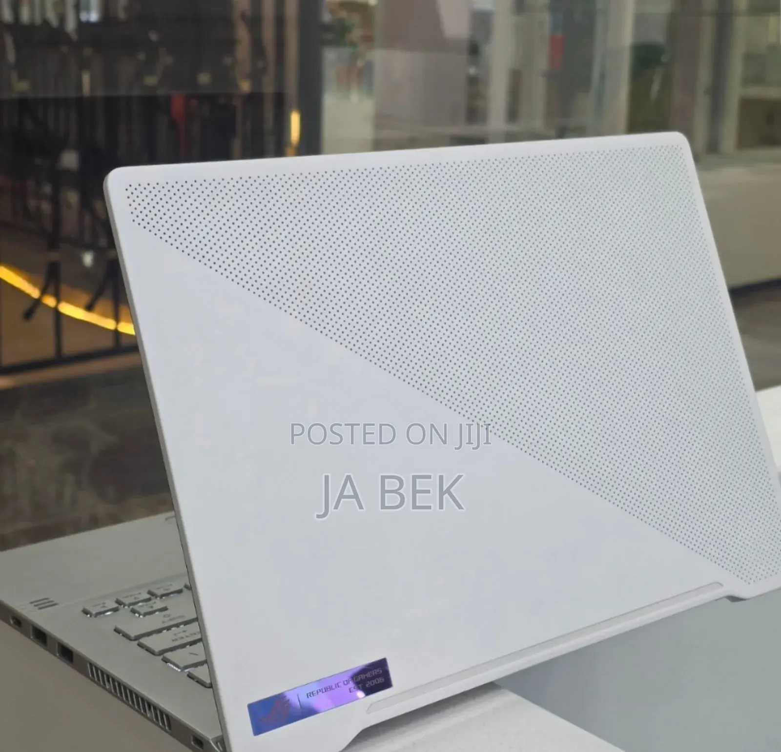 New Laptop Asus ROG Zephyrus G15 16GB AMD Ryzen 7 SSD 1T