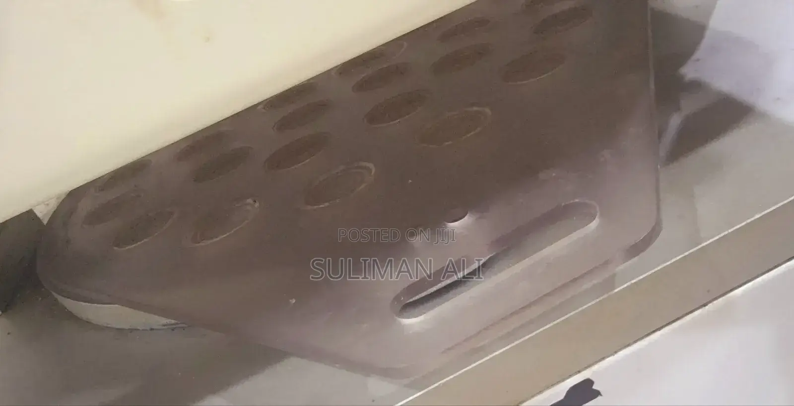 Italian Bun Divider Rounder - Excellent