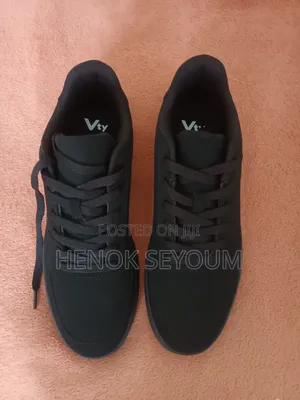 Vty-Style Athletic Sneakers(Unisex)