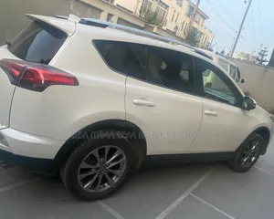 Toyota RAV4 2018 Ivory