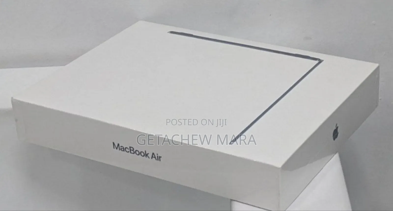 New Laptop Apple MacBook Air 2022 M2 8GB Intel SSD 512GB