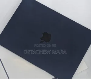 New Laptop Apple MacBook Air 2022 M2 8GB Intel SSD 512GB