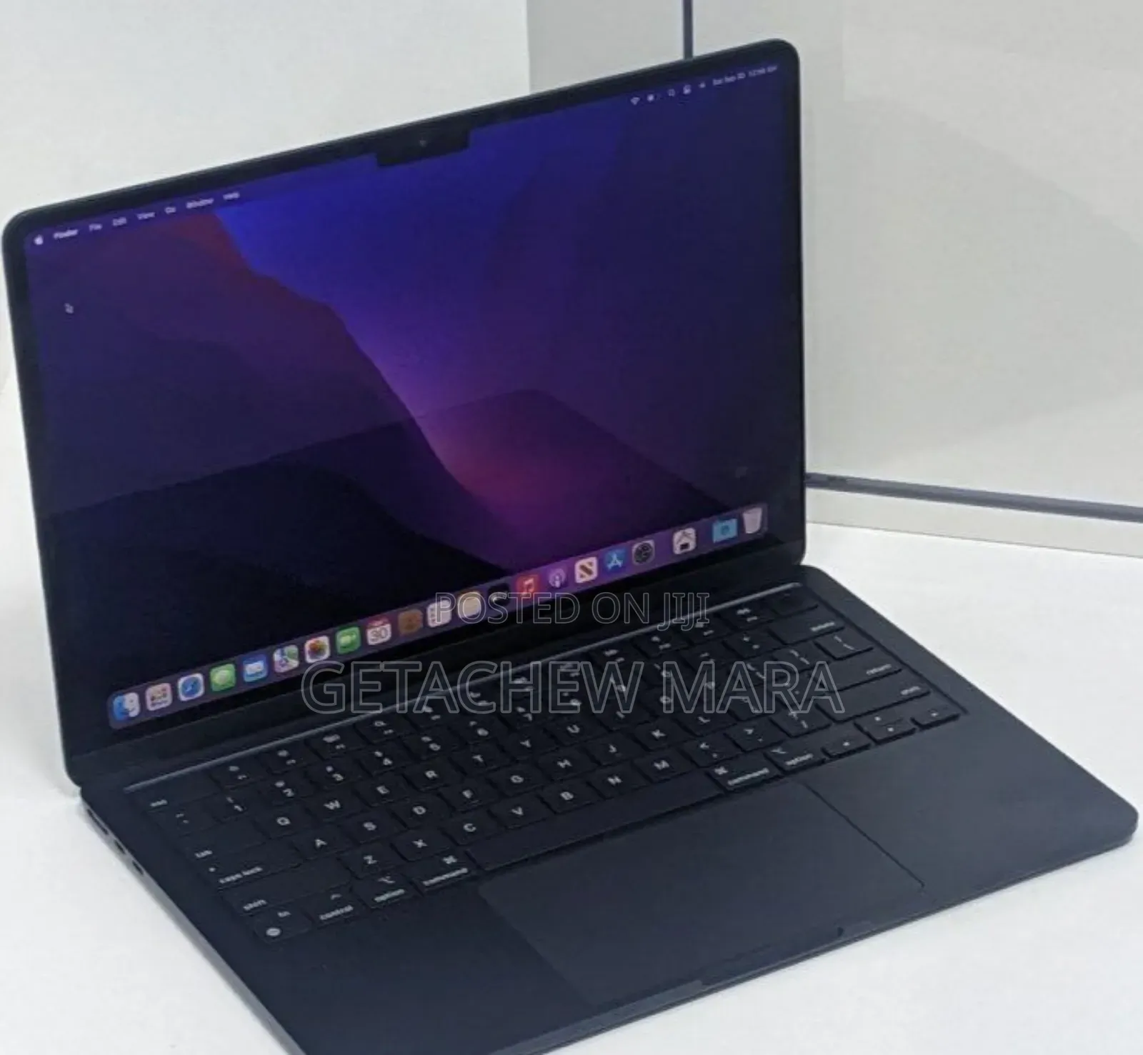 New Laptop Apple MacBook Air 2022 M2 8GB Intel SSD 512GB