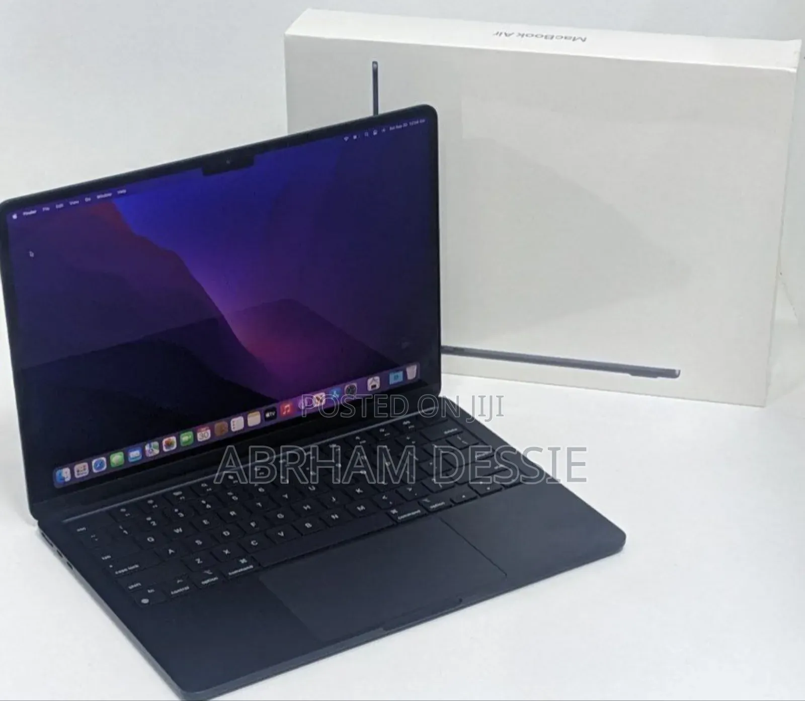 New Laptop Apple MacBook Air 2023 M2 8GB Apple M2 SSD 512GB