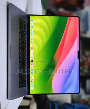 New Laptop Apple MacBook Pro M1 32GB Apple M1 Pro SSD 512GB