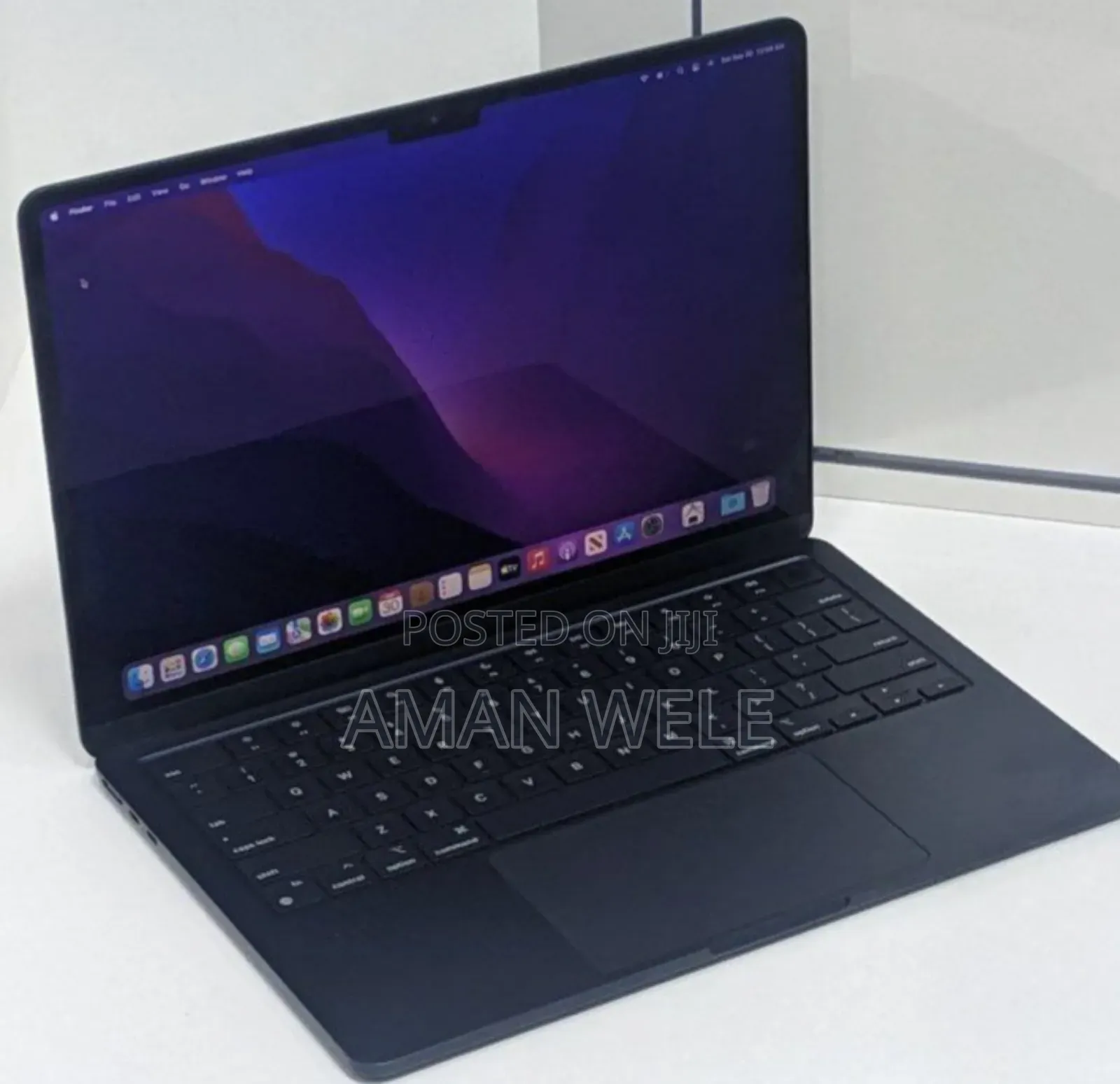 New Laptop Apple MacBook Air 2022 M2 8GB Apple M2 SSD 512GB