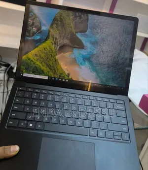 Photo - New Laptop Microsoft Surface 16GB Intel Core I7 SSD 256GB