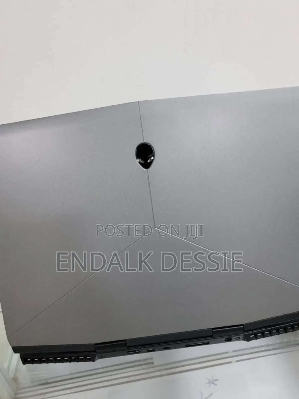 New Laptop Alienware Area-51m 16GB Intel Core I7 SSD 512GB