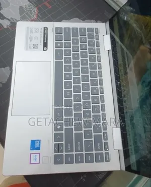 New Laptop HP Envy X360 8GB Intel Core I5 SSD 512GB