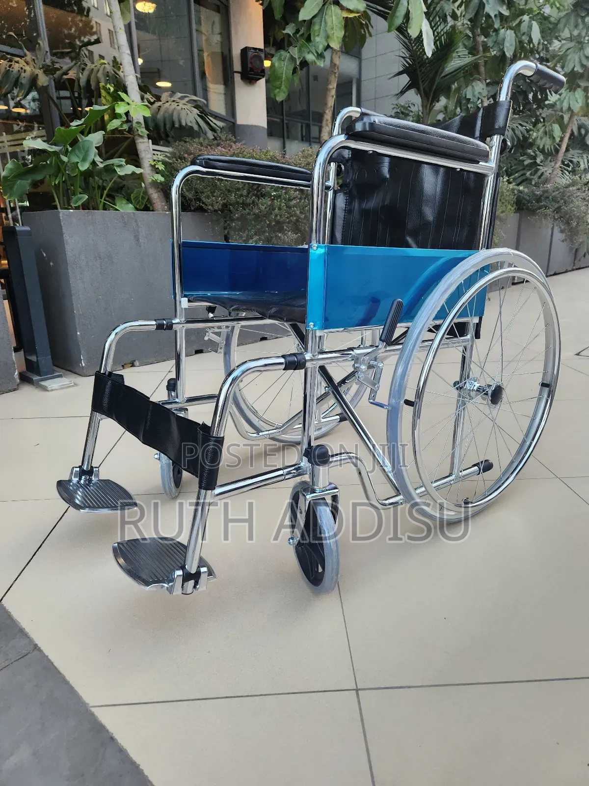 Foldable Almunium Wheelchair腱三wheelchair偷走wheelchair夠用wheelchair