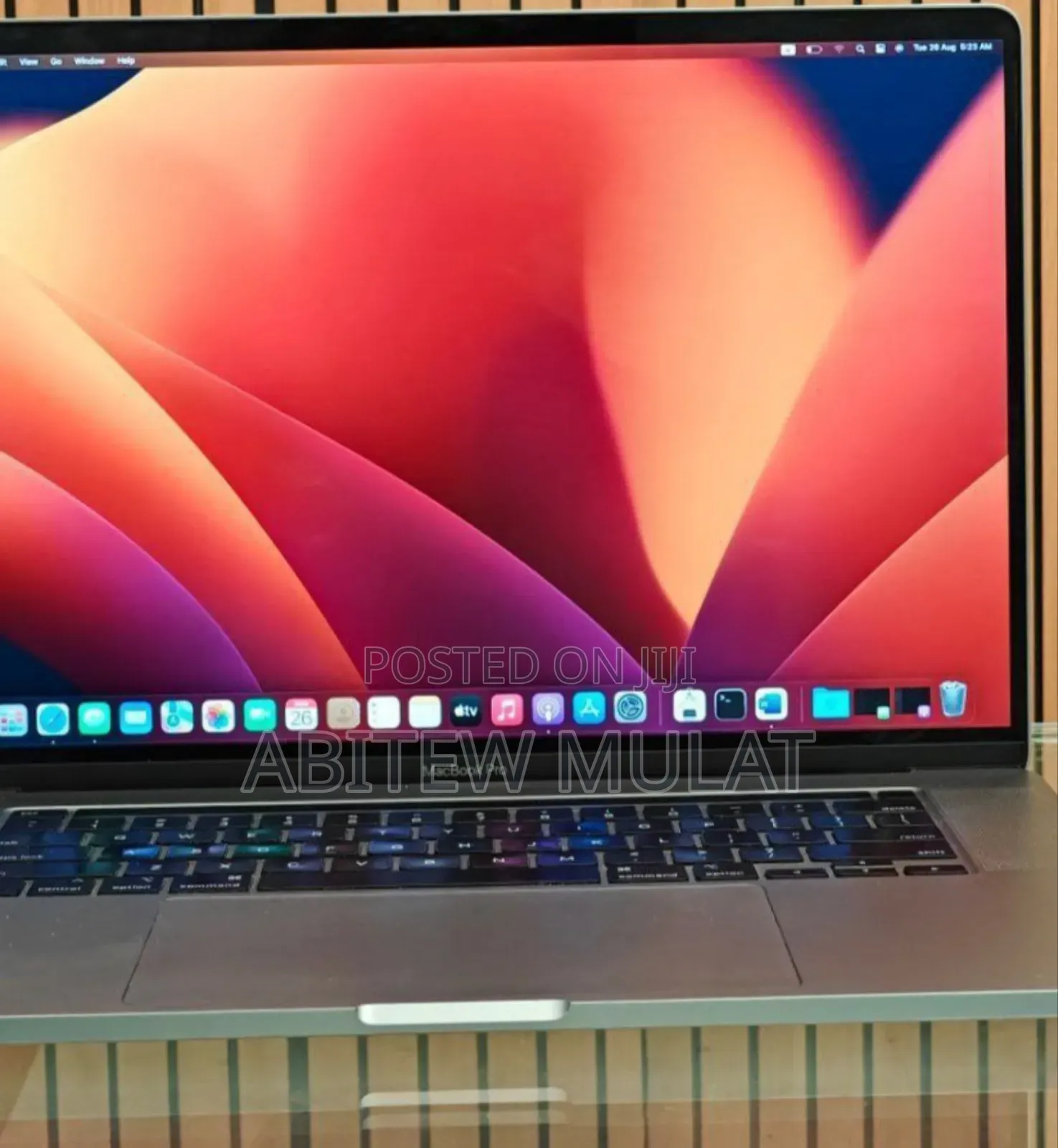 New Laptop Apple MacBook Pro 2019 16GB Intel Core I7 SSD 512GB