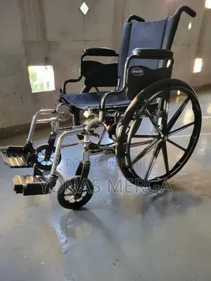 Wheelchair聶耳foldable Wheelchair/ Foot Rest Great Shape and Ready to Go