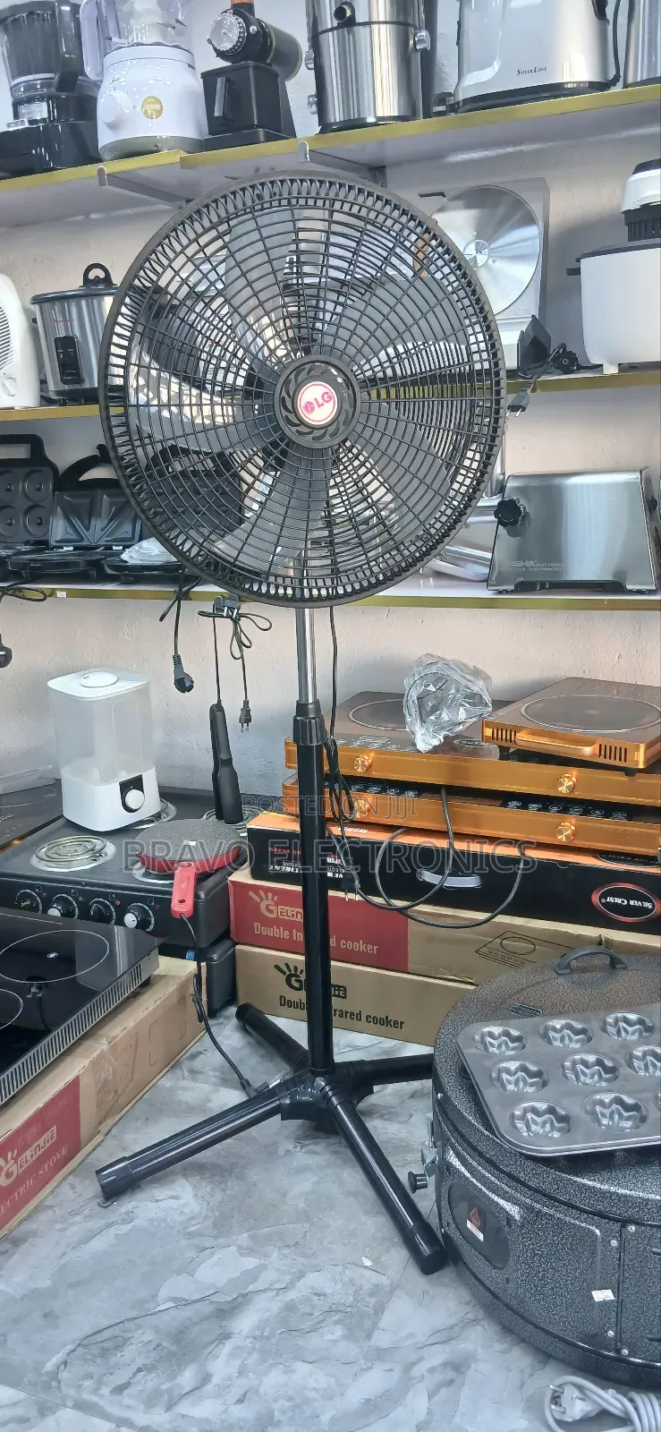 Lg 18” Standing Fan – Strong Wind, 3-Speed Elegant Black Design!