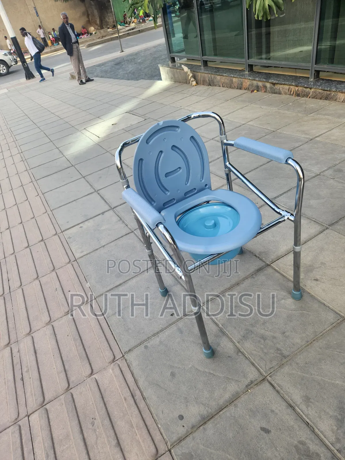 Commode Chair夷我brand New Toilet Chair𡯁你commode Chair症狀commode Chair