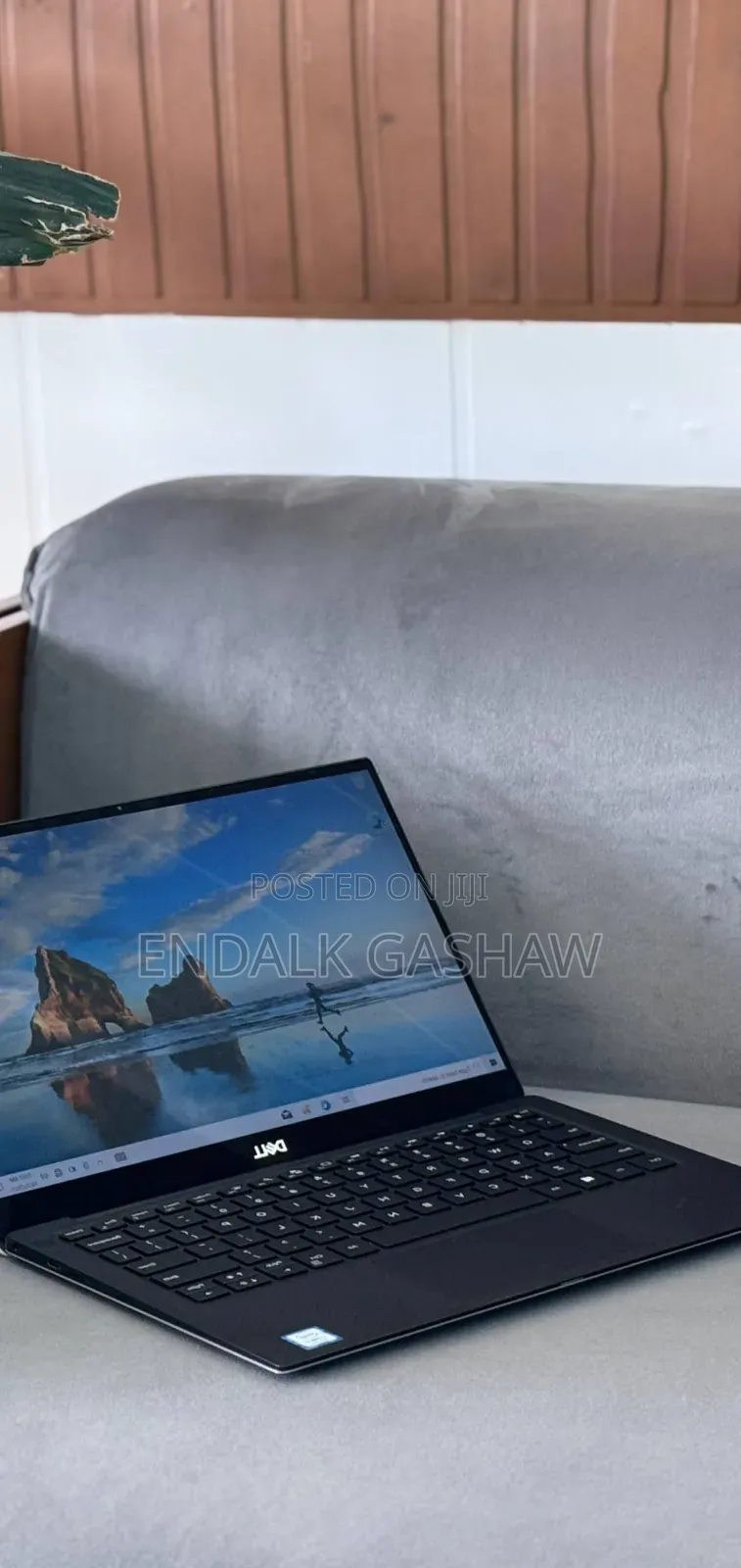 New Laptop Dell XPS 13 8GB Intel Core I7 SSD 512GB