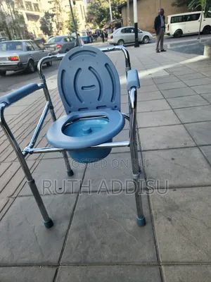 Photo - Commode Chair延長toilet Chair㠭好commode Chair乂你foldable Toilet Chair New