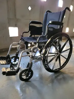 Folding Wheelchair for Compact Storage, 150kg甞设adults Great Wheelchair