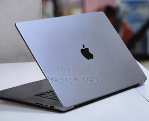 New Laptop Apple MacBook Pro M1 32GB Apple M1 Pro SSD 512GB