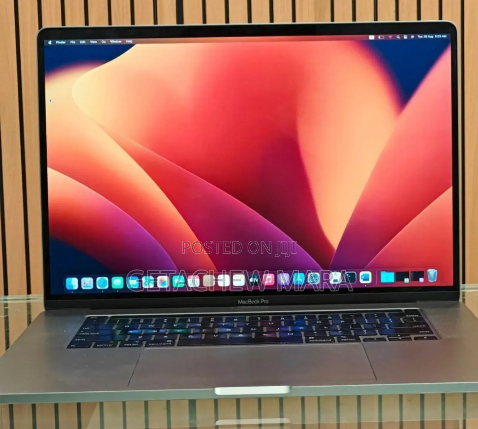 New Laptop Apple MacBook Pro 2019 16GB Intel Core I7 SSD 512GB