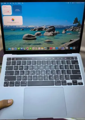 New Laptop Apple MacBook Pro 2020 M1 8GB Intel SSD 512GB