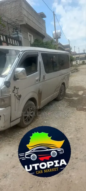 Toyota HiAce 2009 Silver