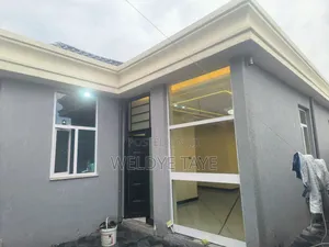 Furnished 5bdrm House in Yeka for sale