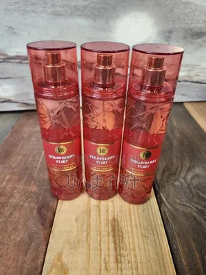 Photo - (Usa)Strawberry Flirt Bath and Body Works Fragrance