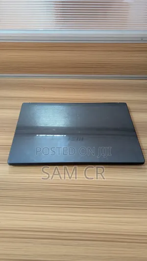 New Laptop MSI GP75 Leopard 8GB Intel SSD 512GB