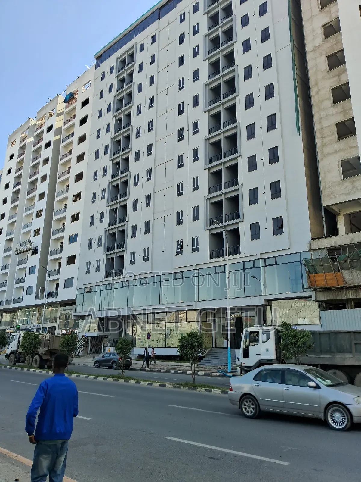 3bdrm Apartment in Jenboro Realestate, Bole for sale