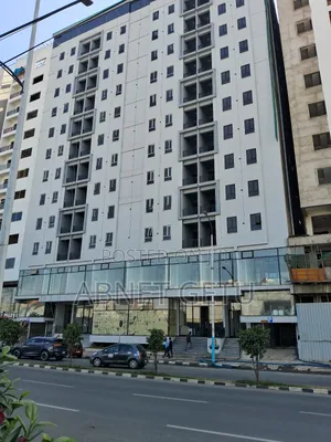 3bdrm Apartment in Jenboro Realestate, Bole for sale