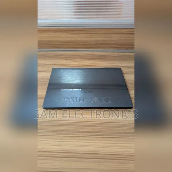 New Laptop MSI GP75 Leopard 8GB Intel Core I7 SSD 512GB