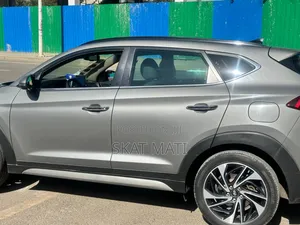 Hyundai Tucson Value FWD 2020 Gray