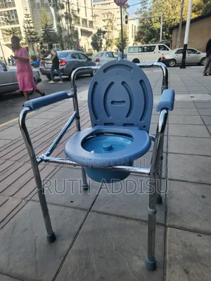 Photo - Commode Chair鳵你band New Commode Chair寄給commode Chair痲在poty Chairnew