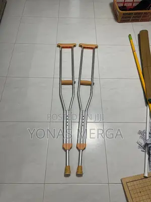 Photo - Bariatric Crutches屠飆suitable for All Height攻侖bilateral Crutches密豁krach