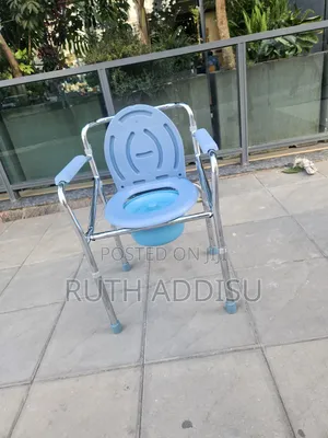 Photo - Commode Chair老闆brand New Poty Chair丸的commode Chair貴賓commode Chair New