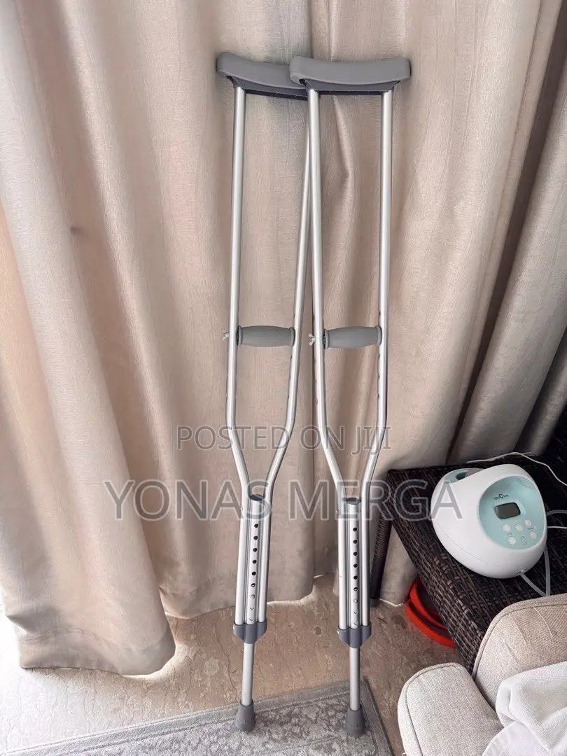 Bilateral Crutches黏惨underarm Crutches全腐adjust Crutches in Height